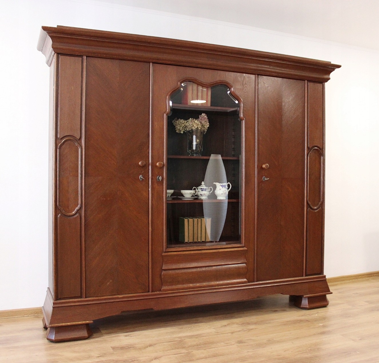 23082304 (8) biblioteka międzywojenna - obrazek 1