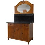 komoda z lustrem i kamiennym blatem sypialnia