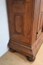 dwustuletnia okazała tradycyjna szafa kołkowana - obrazek 5