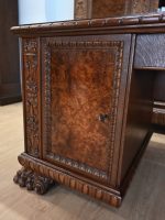 gabinet na lwich łapach - obrazek 4