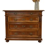 komoda eklektyczna z szufladami