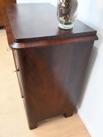 mahoniowa komoda z 1880 roku - obrazek 8