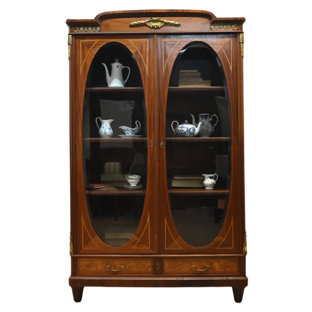 26012303 (0) francuska głęboka witryna lub szafa - obrazek 1