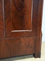 mahoniowa szafa z półkami filipowska - obrazek 11