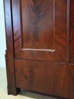 mahoniowa szafa z półkami filipowska - obrazek 10