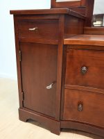 mahoniowa toaletka z bocznymi lustrami - obrazek 12