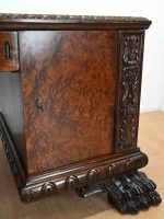 biurko na lwich łapach - obrazek 10