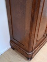 stara dwudrzwiowa szafa z około 1920 roku - obrazek 6