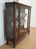 orzechowa serwantka z około 1920 roku - obrazek 7