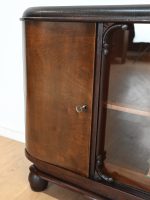 niska witryna z suwanymi szybami - obrazek 9