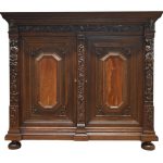 dębowa szafa z około 1920 roku z półkami