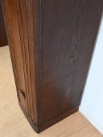 słupek wysoka wąska szafka z półkami - obrazek 8