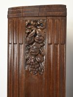 słupek wysoka wąska szafka z półkami - obrazek 9