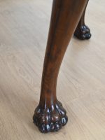 okrągły orzechowy stół kawowy - obrazek 7