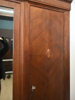 wyjątkowa szafa z półkami i szufladami - obrazek 7