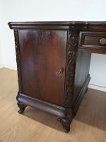 dwustronne biurko na ślicznych nóżkach - obrazek 9