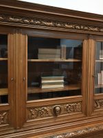 duża biblioteka orzechowa - obrazek 8