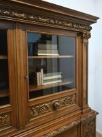 duża biblioteka orzechowa - obrazek 9