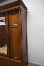 duża orzechowa szafa - obrazek 5