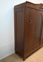 bardzo ładna klasyczna szafa - obrazek 5