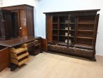 gabinet piękna biblioteka i biurko - obrazek 8