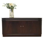 ciemna mahoniowa szafka art deco pod tv