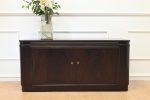 ciemna mahoniowa szafka art deco pod tv - obrazek 2