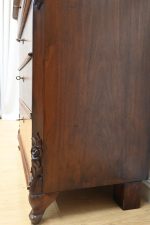 mahoniowa komoda z ok 1880 roku - obrazek 9