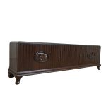 długa niska szafka pod tv