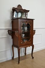 piękna witrynka ze ślicznymi detalami - obrazek 14